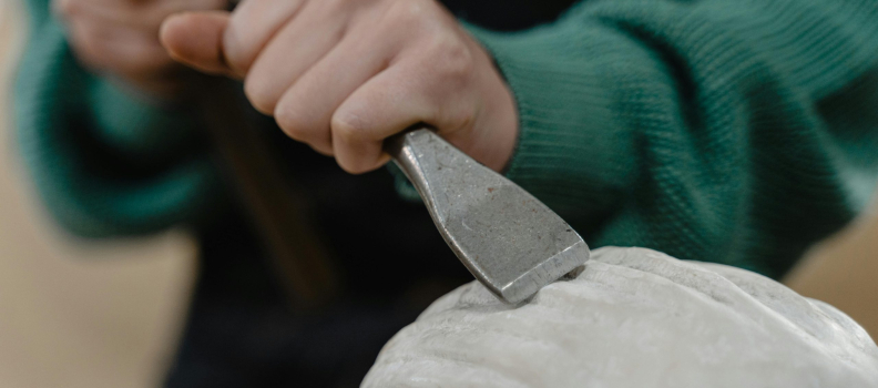 Tradizione e modernità – Il ricambio generazionale nei laboratori artistici